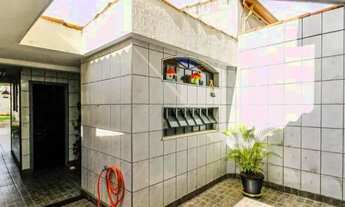 Imagem 7: Casa Térrea no Campo Belo com 193m² 3 dormitórios 1 suíte 3 banheiros 2 vagas de garagem