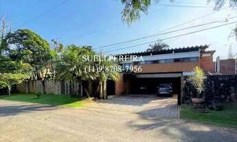 Imagem 4: Casa de condomínio para venda tem 640 metros quadrados com 4 quartos