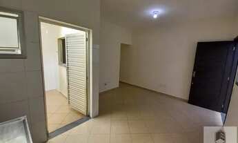 Imagem 2: Oportunidade, casa parta locação na Rua Pérsia Aproveite