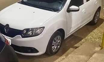 Imagem: Alugo Sandero