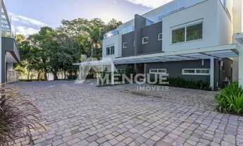 Imagem 2: Casa em condomínio com 3 dormitórios à venda no bairro Pedra Redonda em Porto Alegre com