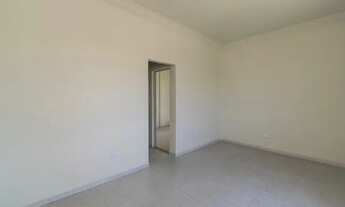 Imagem 3: Apartamento de 02 quartos em Irajá