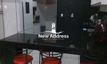 Imagem 7: Casa térrea com 3 quartos, sendo 2 suítes, ambientes integrados e área de serviço ventilad