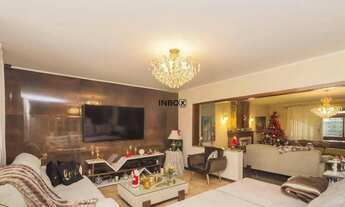 Imagem: Ampla Casa com 3 Dormitórios e Suíte e