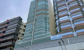 Imagem 2: Apartamento 4 Quartos de frente para o mar com área externa!