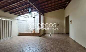 Imagem 4: Casa para aluguel, 3 quartos, 1 suíte, 2 vagas, Conjunto Cássio Rezende - UBERABA/MG