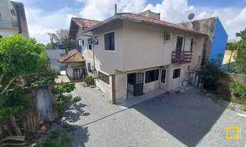 Imagem: Casa a 300m do mar do Campeche na região