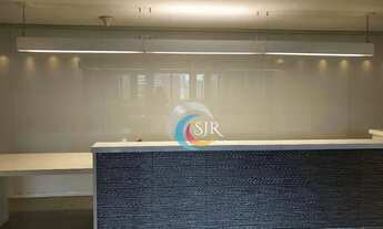 Imagem 3: Laje comercial de 775 m² com carpete e divisórias. 9 banheiros. Ar condicionado. 21 vagas