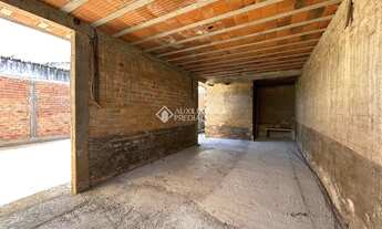 Imagem 3: Terreno Murado com Área Construída para Locação