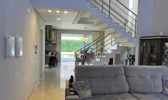 Imagem: Casa na Pedra Branca com 247 m2 e 3 dormitórios