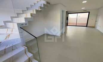 Imagem 5: Casa à Venda com Quintal e Varanda no Bairro Parque da Matriz em Cachoeirinha