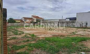 Imagem 7: Terreno amplo com localização espetacular, pronto para empreendimentos