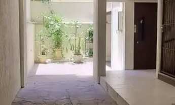 Imagem: Apartamento de dois quartos e uma vaga de