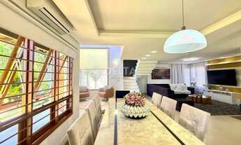 Imagem 6: Casa com 4 quartos ( 01 suíte ), pátio e piscina no bairro Petrópolis e em Novo Hamburgo