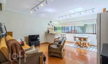 Imagem 2: Imóvel para venda possui 93 metros quadrados com 3 quartos em Santana - Porto Alegre - RS