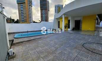 Imagem: Casa com 5 quartos à venda em Capim Macio