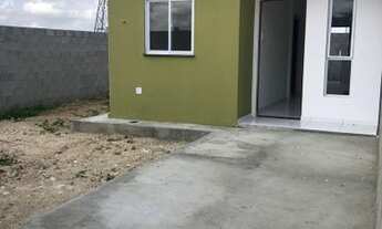 Imagem: Casa de esquina, com 2 quartos, pronta para