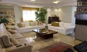 Imagem: Sobrado para venda tem 630,00m2 de área