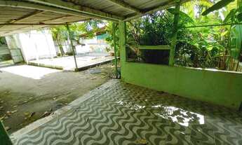 Imagem 2: Casa para venda com 105 metros quadrados com 4 quartos