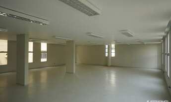 Imagem 4: Galpão / depósito com 5 vagas na garagem