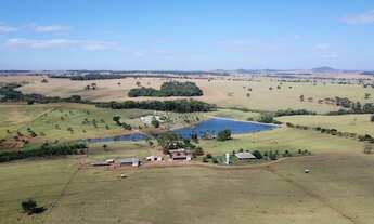 Imagem 2: Sítio/Fazenda luxuoso alto padrão e bom gosto. 11 alq. Nazário/Go