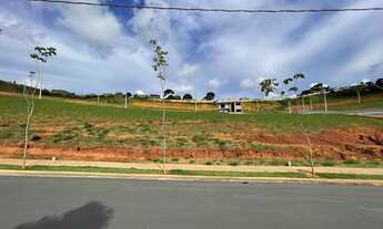 Imagem: Terreno com 323m² para venda no Condomínio