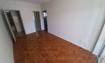 Imagem 6: VENDO COSTA AZUL DOIS QUAROS C DEPEND COMPLETA NO TERCEIRO ANDAR DE ESCADA