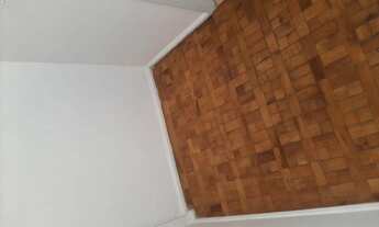 Imagem 3: VENDO COSTA AZUL DOIS QUAROS C DEPEND COMPLETA NO TERCEIRO ANDAR DE ESCADA