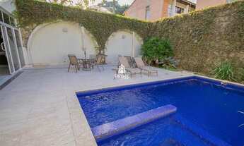 Imagem 5: CASA DE ALTO PADRÃO - 707m² 4 QUARTOS 8 VAGAS NO ÁGUA VERDE