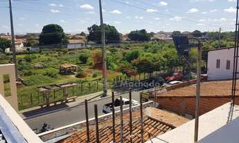 Imagem 4: Prédio comercial no Dirceu Arcoverde