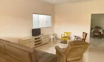 Imagem 2: Casa para venda tem 177 metros quadrados com 3 quartos em Jardim Belvedere - Caldas Novas