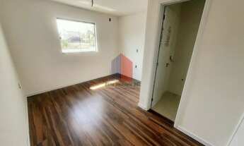 Imagem 7: Geminado com duas suítes no Iririú