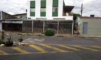 Imagem: Sobrado st. Vila Nova, com salas comerciais