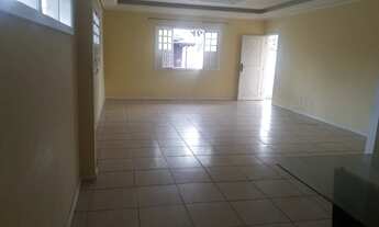 Imagem 4: Casa solta à venda em Ipitanga, 3/4 sendo 2 suítes, hidro, piscina, churrasqueira, sauna