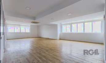 Imagem 1: Sala Comercial no Edifício Coliseu - 100% Reformada | Vista Deslumbrante do Guaíba