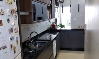 Imagem 6: Linda casa em condomínio fechado com 3 quartos, 1 suíte, 4 vagas de garagem e área de chur