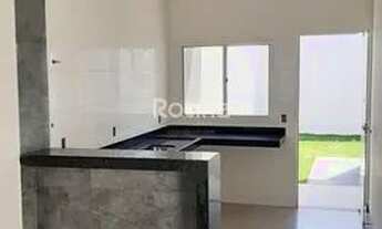 Imagem 3: Excelente casa recém construída com 3 quartos sendo 1 suite no Bairro Novo mundo