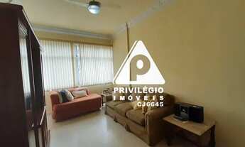 Imagem 4: Tijuca! Maracanã! Apartamento, sala, 2 quartos, dependências completas de empregada, 64m²