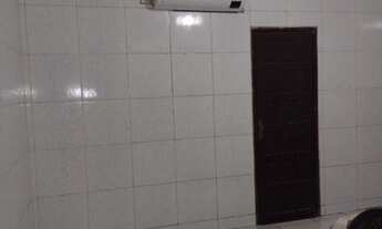 Imagem 7: Vende-se casa grande em ótima localização!