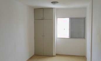 Imagem 5: Kitnet 35 m2. Garagem privativa, port 24 horas, andar alto, laminado, armários