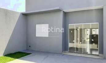 Imagem 2: Excelente casa recém construída com 3 quartos sendo 1 suite no Bairro Novo mundo