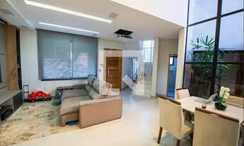 Imagem 2: Casa de Condomínio para Aluguel - Chacara do Visconde, 3 Quartos, 300 m2