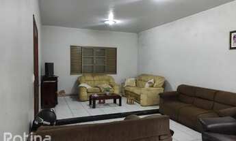 Imagem 2: Casa à venda, 3 quartos, 1 suíte, 2 vagas, Martins - Uberlândia/MG