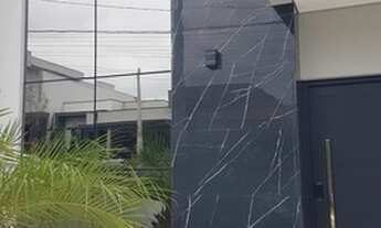 Imagem 4: Térrea Condomínio Conceito aberto pé direito alto churrasqueira planejados cozinha gourmet