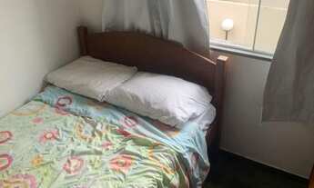 Imagem 2: Quarto com piscina em frente a praia