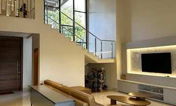 Imagem 2: Sobrado a venda no Aldeia do Vale tem 1320 m², acabamento alto padrão, 4 Suítes plenas!!