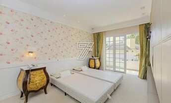 Imagem 7: Casa para venda tem 785 metros quadrados com 3 quartos em Cascatinha - Curitiba - PR