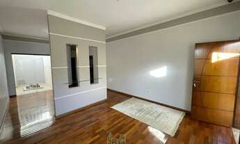 Imagem 3: Casa para aluguel possui 185 metros quadrados com 3 quartos