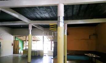 Imagem 4: Casa comercial para iniciar seu investimento 420m² de área construída. Na Enseada da Pinhe