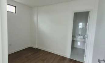 Imagem 6: Casa de condomínio para venda possui 178 metros quadrados com 4 quartos